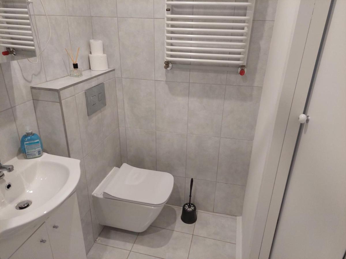 Ferienwohnung Kawalerka W Kudowie Zdroj Bad Kudowa Exterior foto
