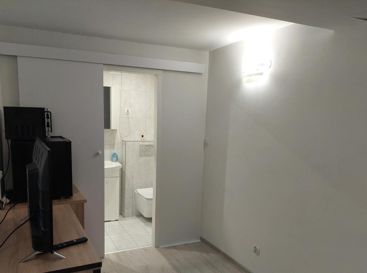Ferienwohnung Kawalerka W Kudowie Zdroj Bad Kudowa Exterior foto
